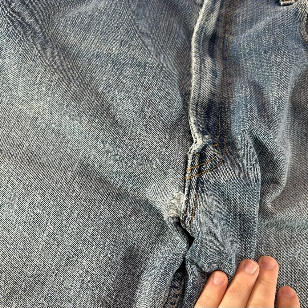 Vintage Levi’s 550 Jeans Men 38x32 Blue Relaxed Y2K Baggy‎ Wide-Leg Grunge Denim